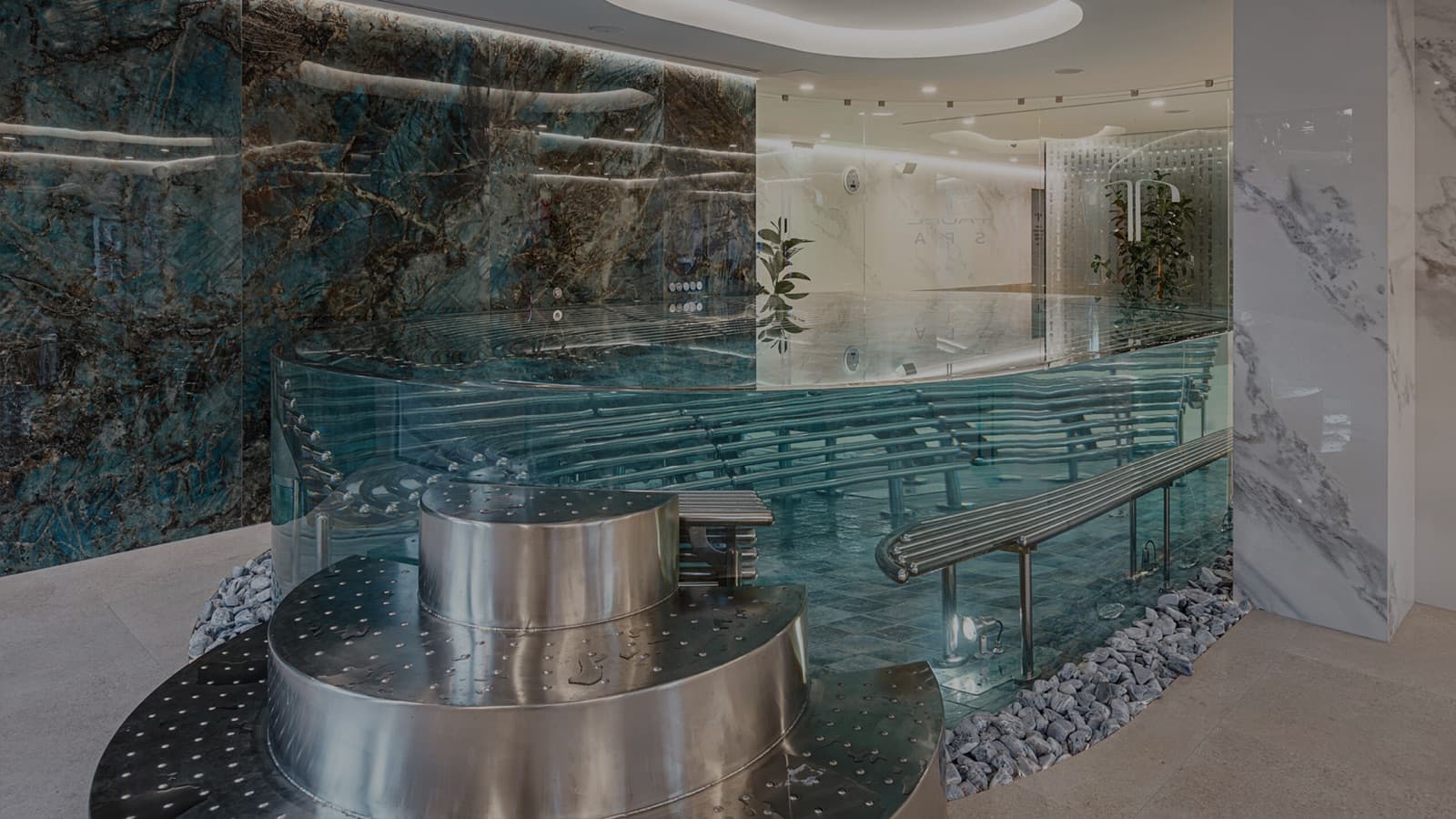 Tavel Hotel